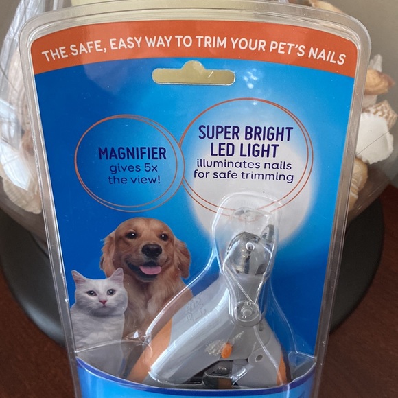 PetiCare Dog Peticare The Illuminated Nail Clipper For Cats Dogs